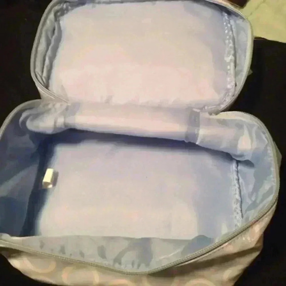 Philosophy bag with purity cleanser 2 30ml bottles - Picture 3 of 4